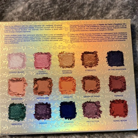 Brand new in box Limited collectors edition Urban Decay Marvel eyeshadow palette - Picture 7 of 9